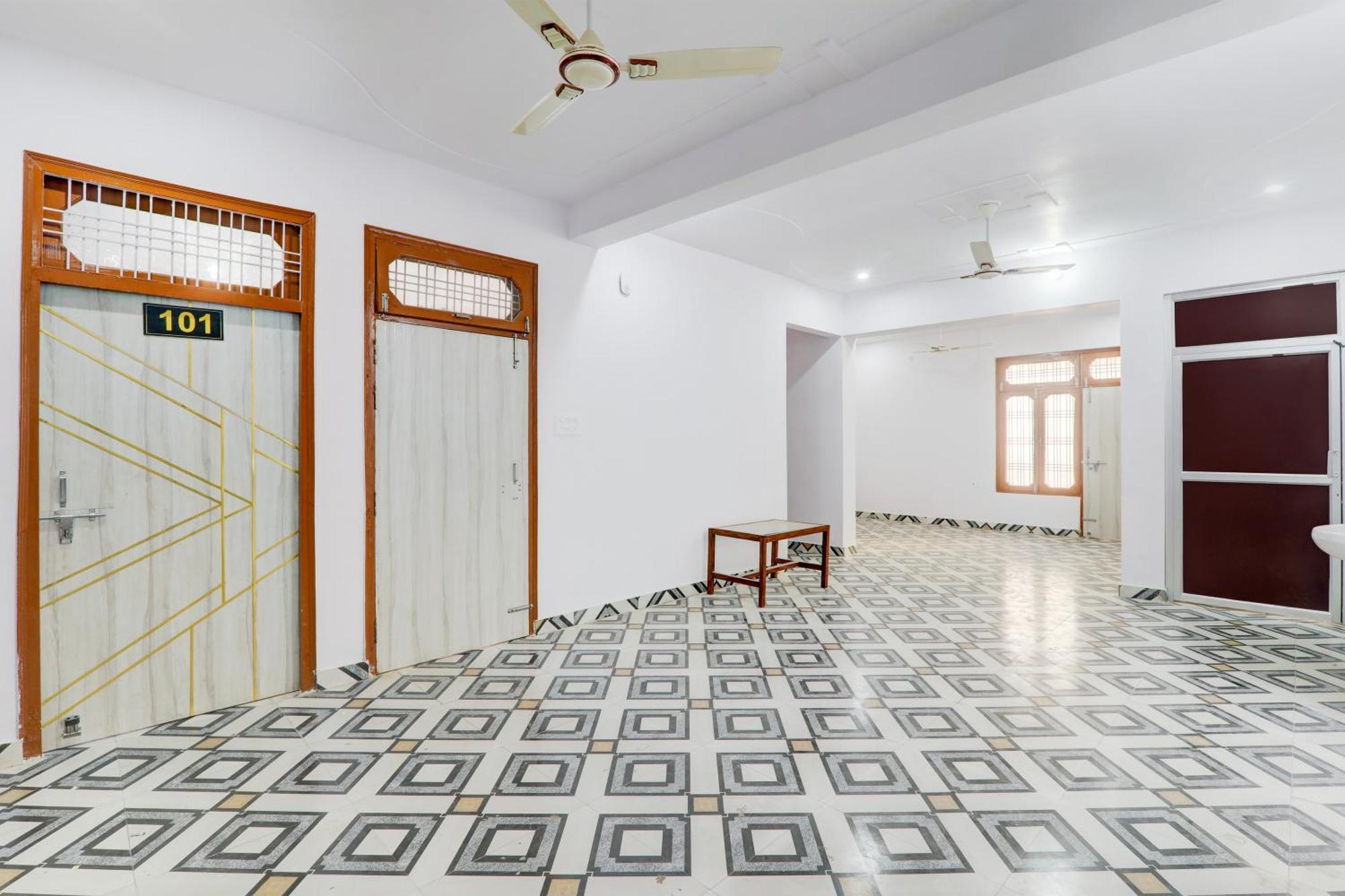Hotel O White House Hasanganj Ngoại thất bức ảnh